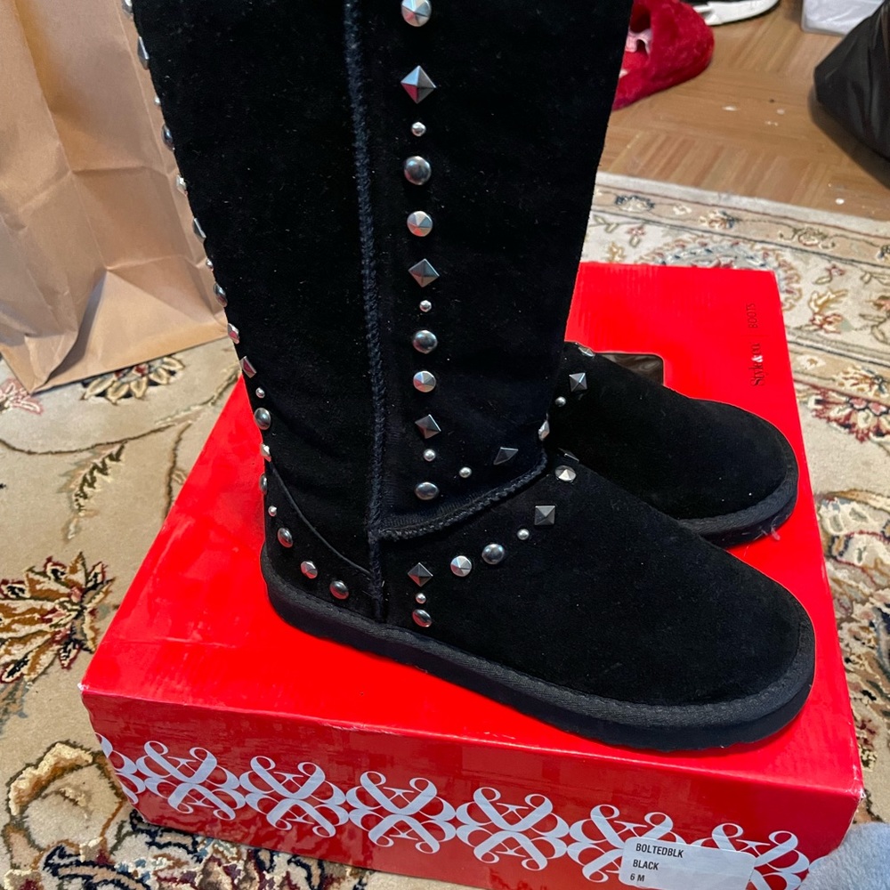 Beautiful Brand new sz 6 Black suede Style&Co boots- BNIB 🎁